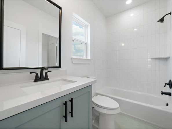 923 Fisher Street B, Houston TX 77018