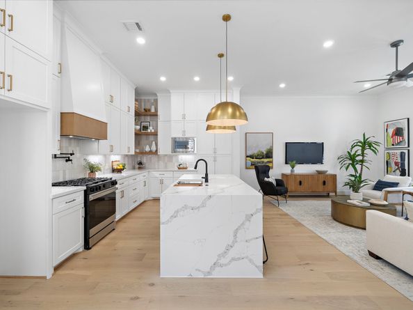 923 Fisher Street B, Houston TX 77018