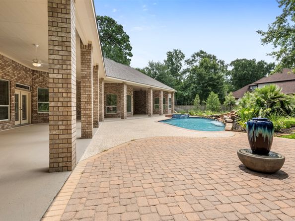 3207 W Benders Landing Boulevard, Spring TX 77386