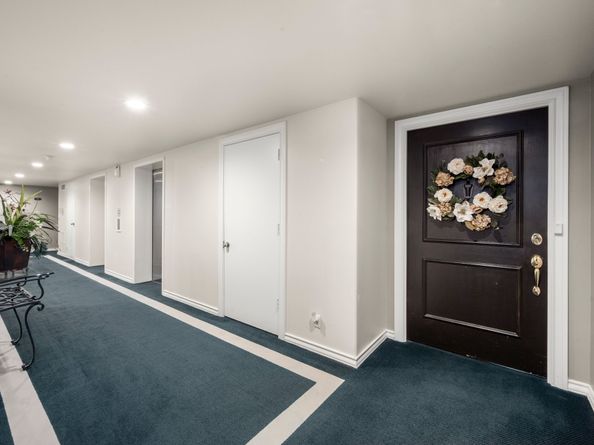 14655 Champion Forest Drive 504, Houston TX 77069