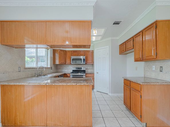 1315 Indian Autumn Trace, Houston TX 77062