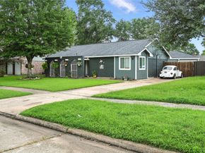 319 Shady Glade Drive, Houston TX 77090