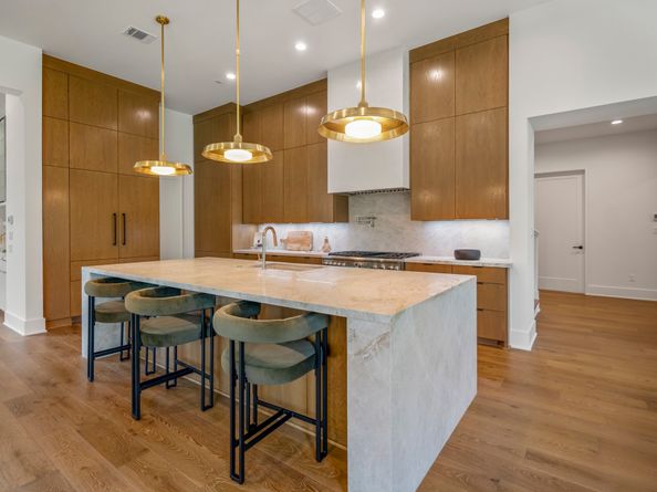 46 Aria Isle Drive, The Woodlands TX 77380