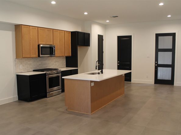 954 A Junell Street, Houston TX 77088