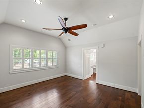 1323 Modiste Street, Spring Valley Village TX 77055