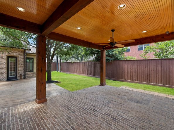 1323 Modiste Street, Spring Valley Village TX 77055