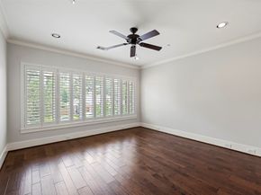 1323 Modiste Street, Spring Valley Village TX 77055