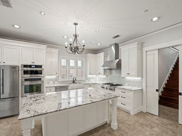 1323 Modiste Street, Spring Valley Village TX 77055