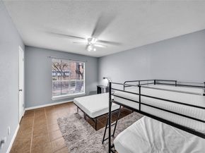 9350 Country Creek Drive 18, Houston TX 77036