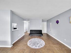 9350 Country Creek Drive 18, Houston TX 77036