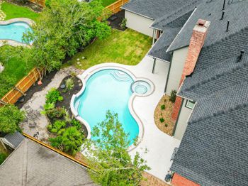 5807 Mountain View Drive
