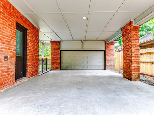 5807 Mountain View Drive, Houston TX 77345