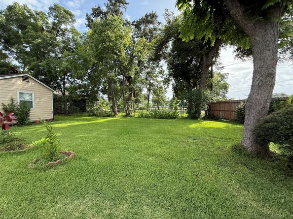 4302 Banner Drive, Houston TX 77013