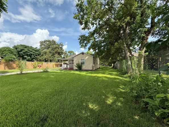 4302 Banner Drive, Houston TX 77013