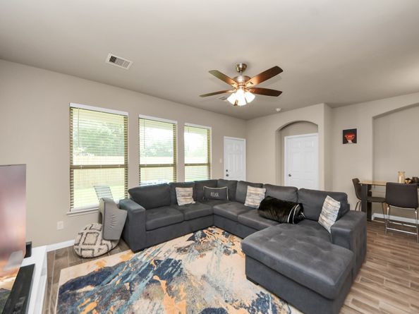 7947 Cinderella Street, Houston TX 77028