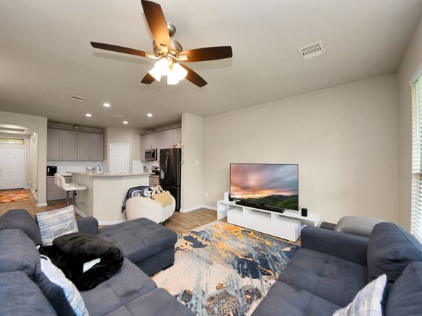 7947 Cinderella Street, Houston TX 77028