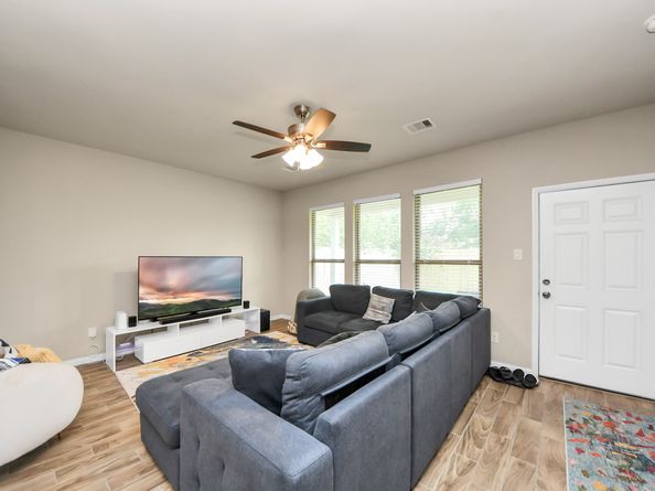 7947 Cinderella Street, Houston TX 77028