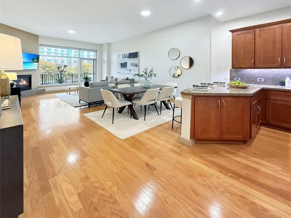 3 Waterway Court 2B, Spring TX 77380