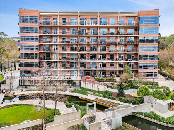 3 Waterway Court 2B, The Woodlands TX 77380