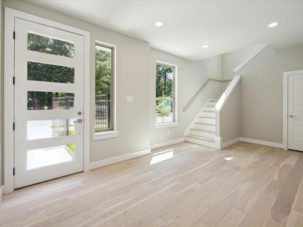 540 Janisch Road F, Houston TX 77018