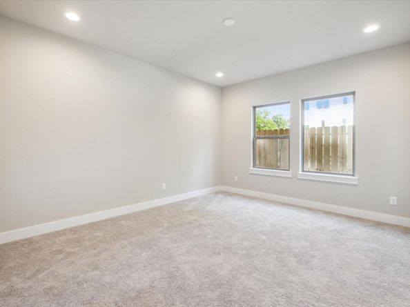 540 Janisch Road F, Houston TX 77018