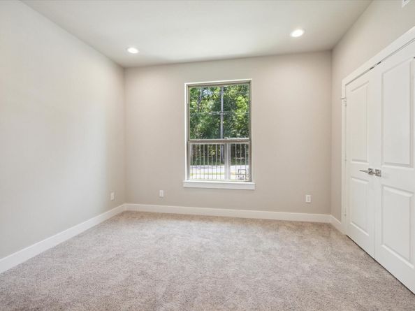 540 Janisch Road F, Houston TX 77018