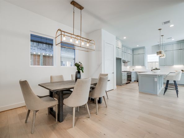 411 W DREW Street, Houston TX 77006