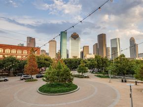 411 W DREW Street, Houston TX 77006