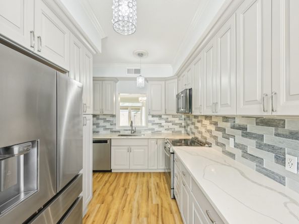 7463 Brompton Street 7463, Houston TX 77025