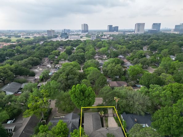 2515 Briarpark Drive, Houston TX 77042