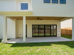 938 Gardenia Drive, Houston TX 77018