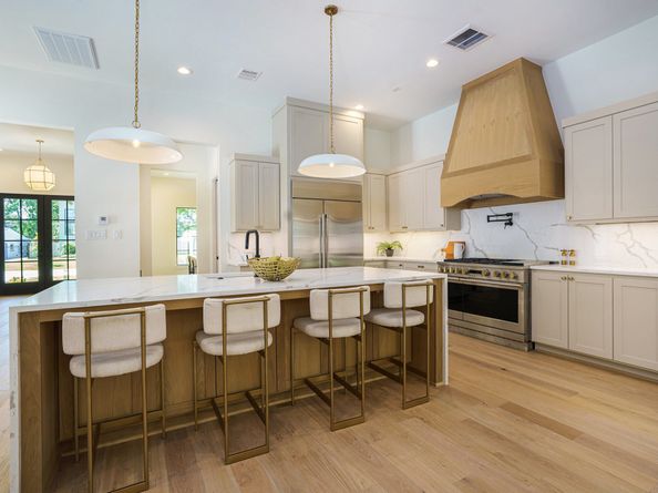 938 Gardenia Drive, Houston TX 77018