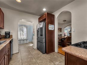 1617 W 80th Street, Los Angeles CA 90047