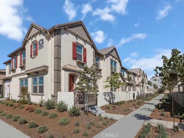 3923 E Carmel Privado, Ontario CA 91761