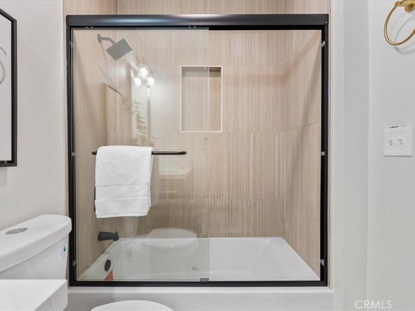 5572 San Bernardino, Montclair CA 91763