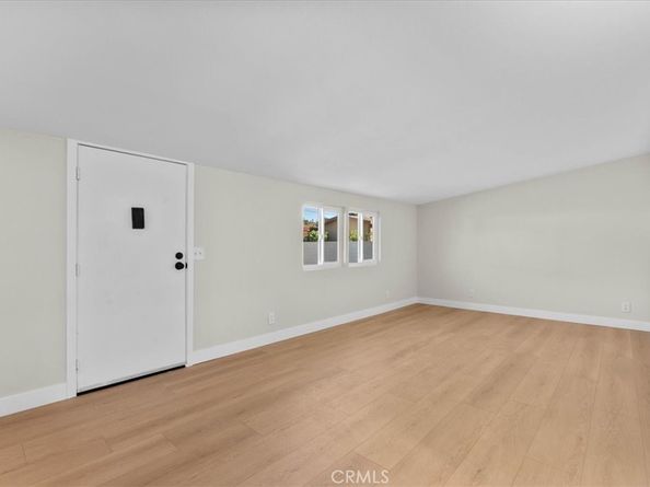 5572 San Bernardino, Montclair CA 91763