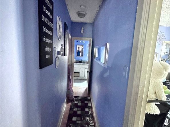 7011 7011 Bonsallo, Los Angeles CA 90044