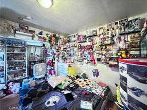 7011 7011 Bonsallo, Los Angeles CA 90044