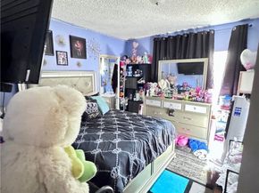 7011 7011 Bonsallo, Los Angeles CA 90044