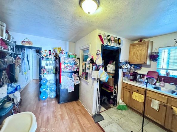 7011 7011 Bonsallo, Los Angeles CA 90044