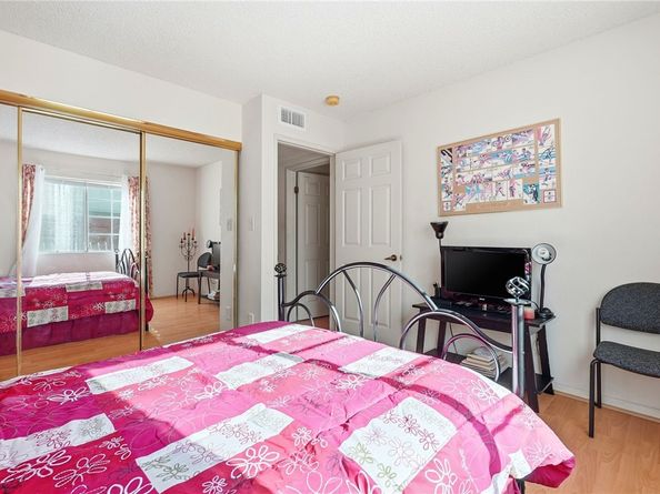 871 S Lucerne 2, Los Angeles CA 90005