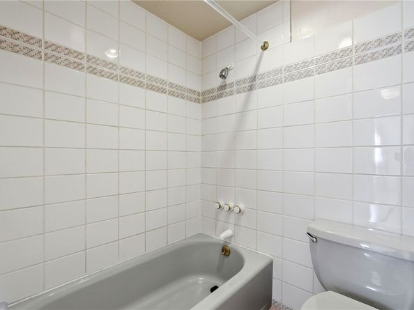 871 S Lucerne 2, Los Angeles CA 90005