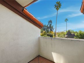 871 S Lucerne 2, Los Angeles CA 90005