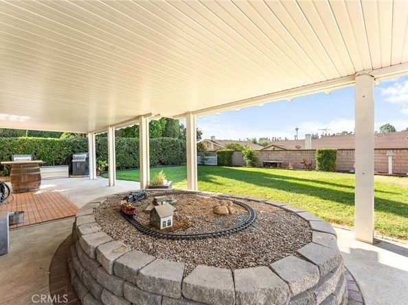 2026 E Hawthorne Court, Ontario CA 91764