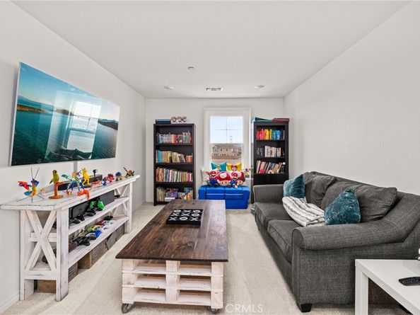2684 E Towhee, Ontario CA 91761