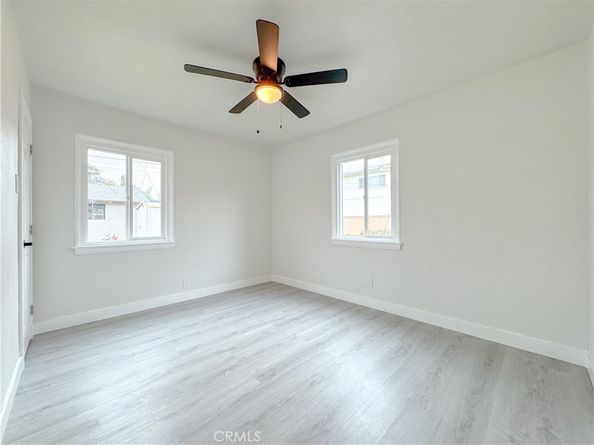 5557 Lemon Avenue, Long Beach CA 90805