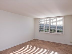 345 Pioneer 905, Glendale CA 91203
