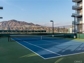 345 Pioneer 905, Glendale CA 91203