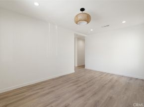 13739 Wyandotte, Van Nuys CA 91405