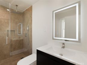 13739 Wyandotte, Van Nuys CA 91405